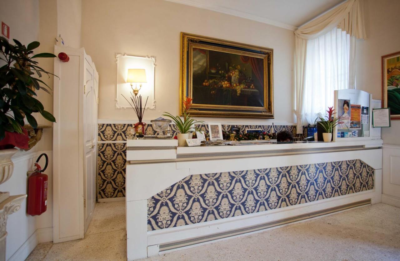 Hotel Ariston 3*